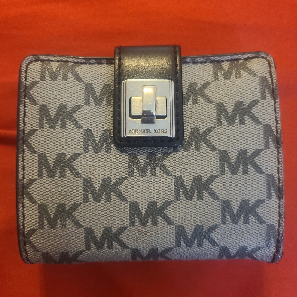 Michael Kors wallet